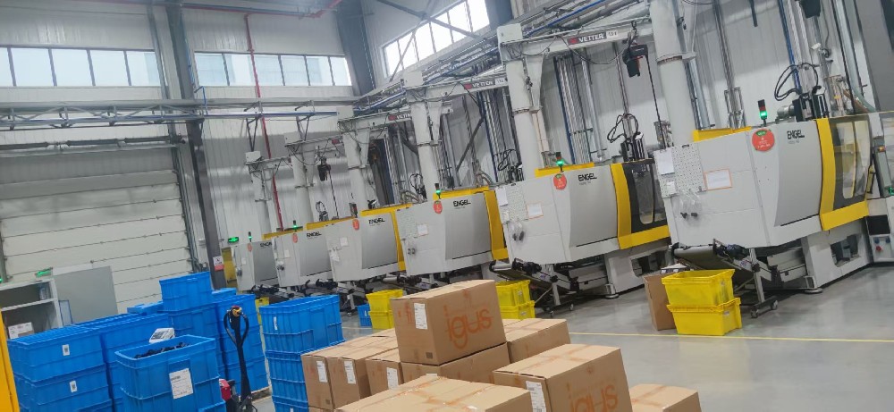 恩格尔（ENGEL） 注塑机与 MES 系统数据贯通方案：边缘计算驱动设备参数实时同步与生产协同